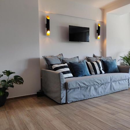 Sunny New Lovely Apartment 60 Meters From The Metro Athènes Extérieur photo