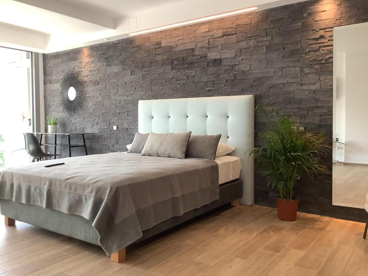 Sunny New Lovely Apartment 60 Meters From The Metro Athènes Extérieur photo